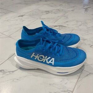 Hoka Skyward X